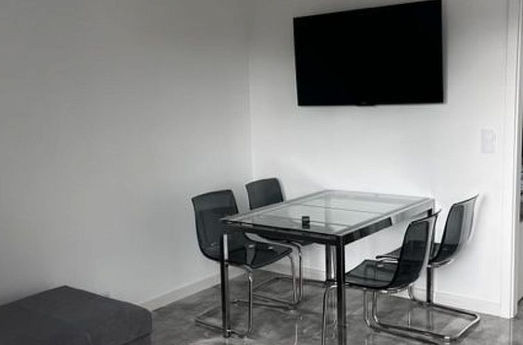 Appartement Zwei-Zimmer-Reihenhauswohnung