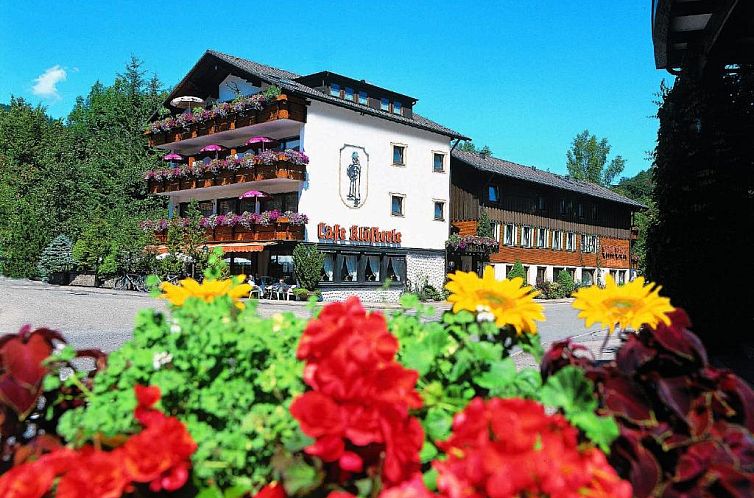 Hotel Hirsch mit Café Klösterle