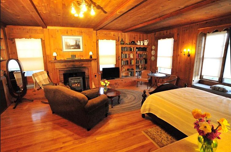 The Brewster Inn