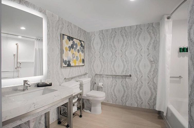 Courtyard by Marriott Miami Aventura Mall