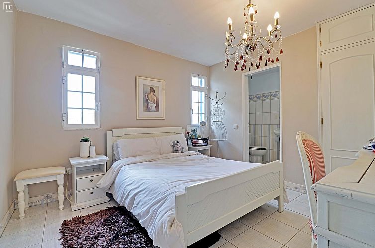 Vrijstaande woning in Santa Bárbara de Nexe