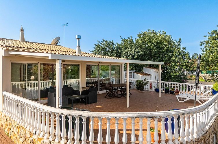 Vrijstaande woning in Boliqueime