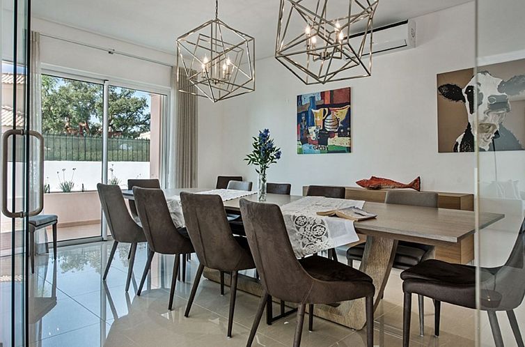 Vakantiehuis V8 Bastos - VIP Properties