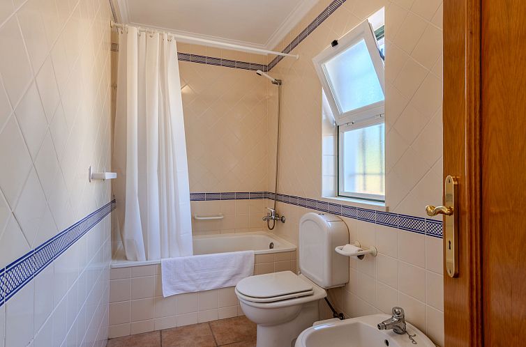 Vakantiehuis V3 Aguia M