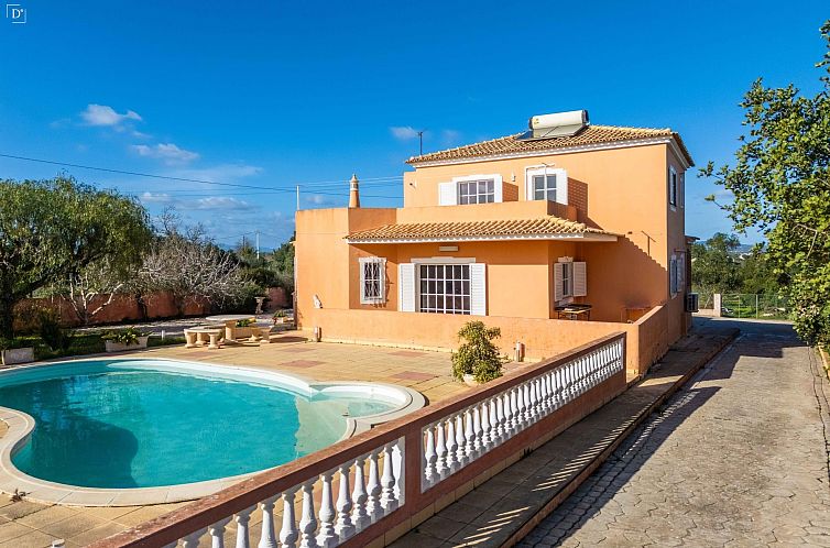 Vrijstaande woning in Alcantarilha E Pêra