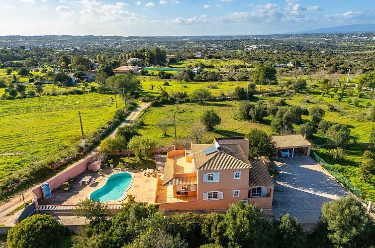 Vrijstaande woning in Alcantarilha E Pêra