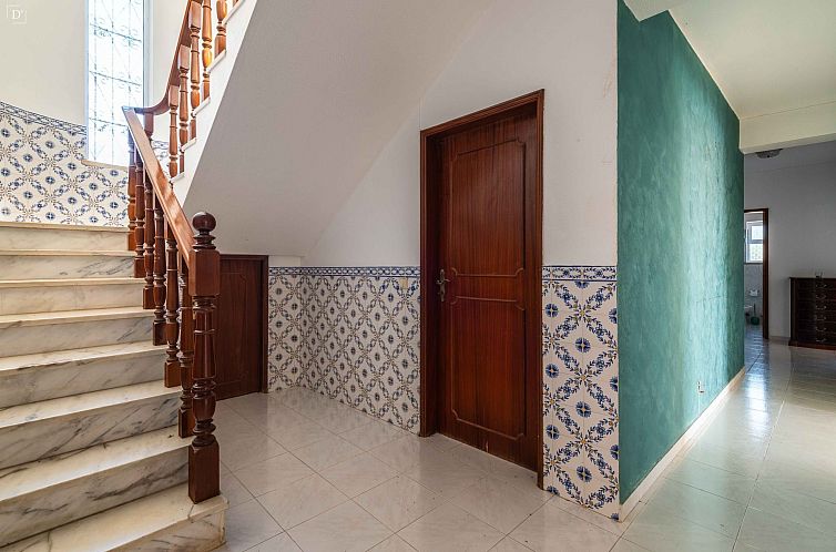 Vrijstaande woning in Alcantarilha E Pêra