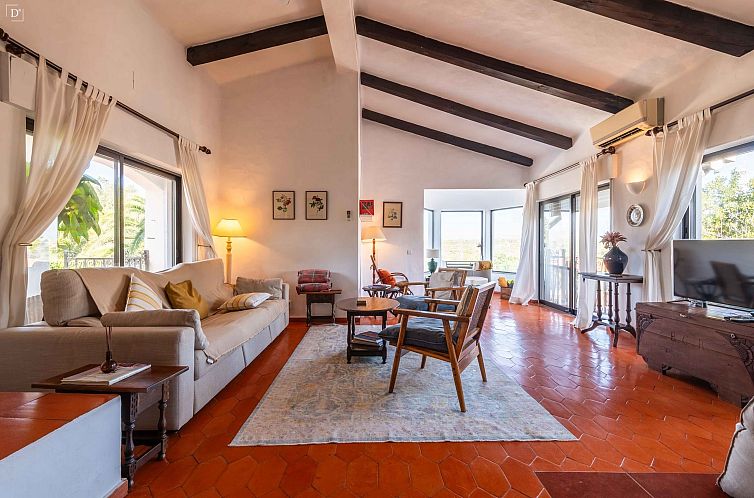 Vrijstaande woning in Alvor