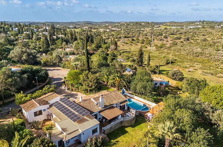 Vrijstaande woning in Alvor