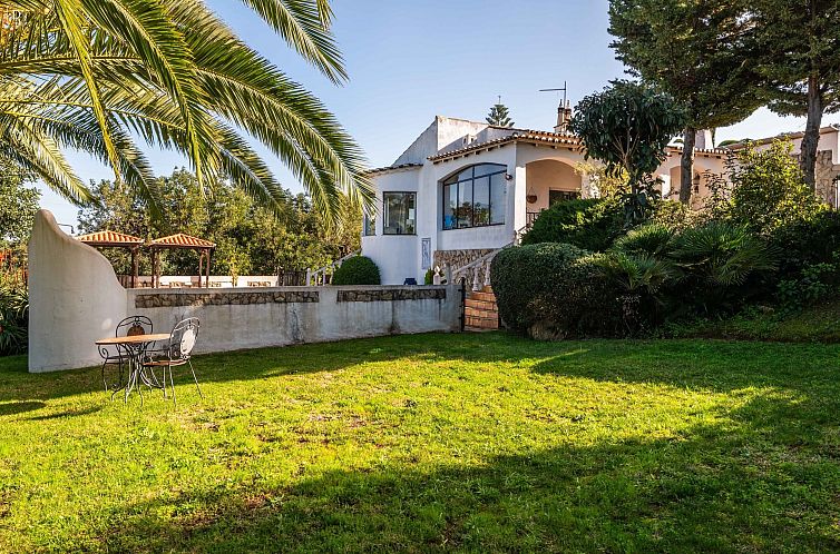 Vrijstaande woning in Alvor