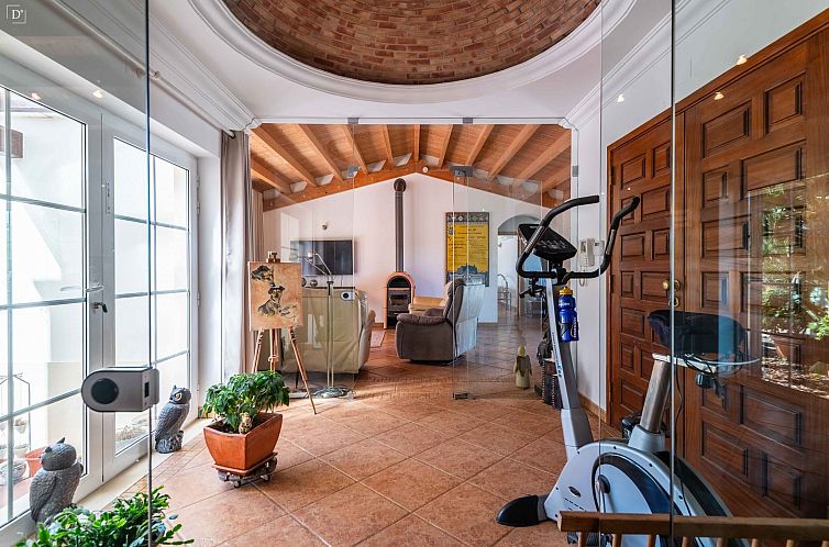 Vrijstaande woning in Estói