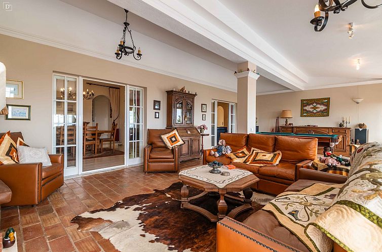 Vrijstaande woning in Estói