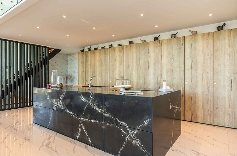Vrijstaande woning in Estói