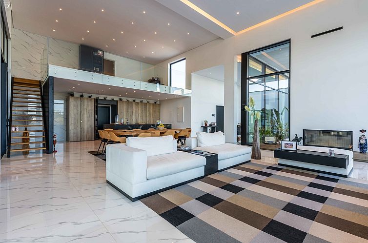 Vrijstaande woning in Estói