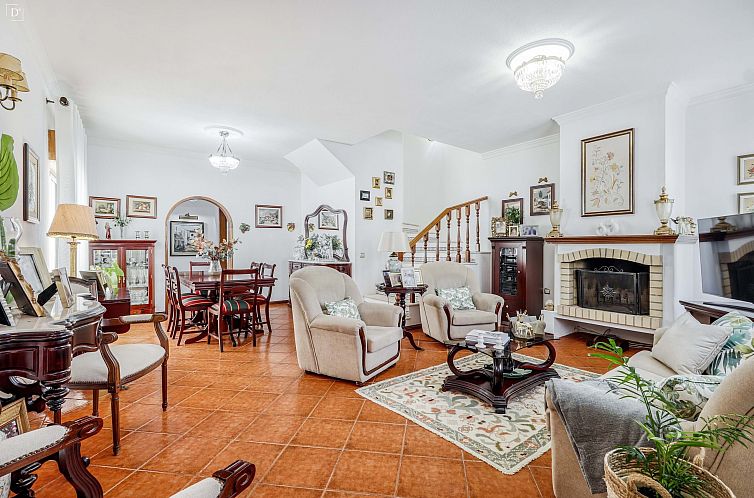 Vrijstaande woning in Olhão