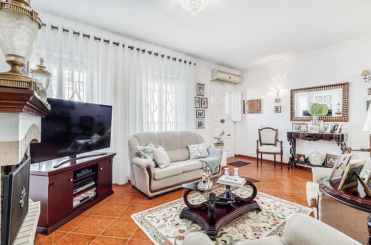 Vrijstaande woning in Olhão