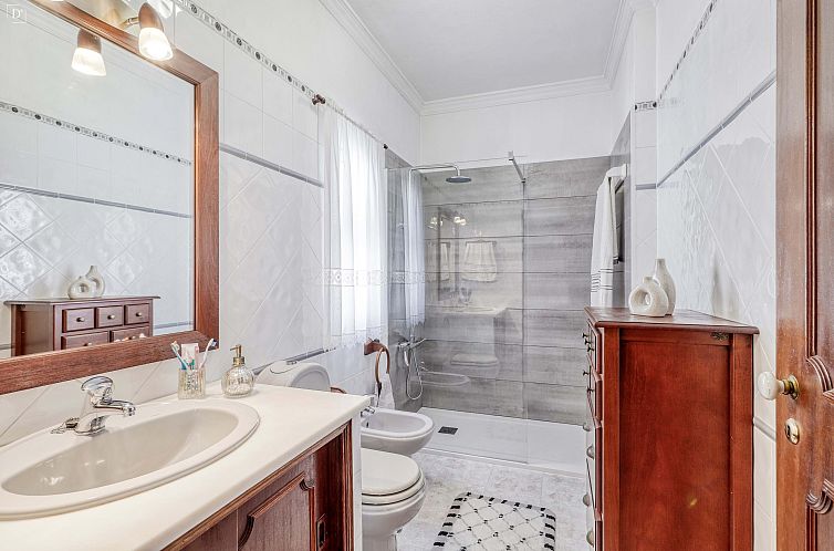 Vrijstaande woning in Olhão