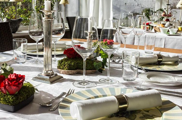 Romantik Hotel Zum Rosenhof