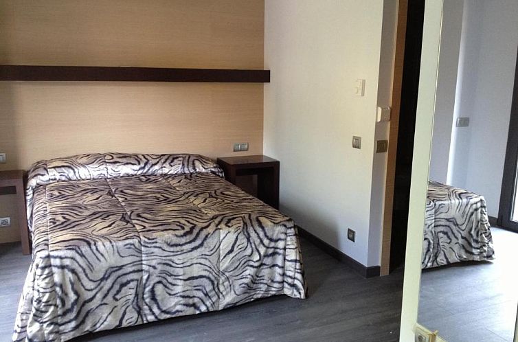 Hotel 9 Sant Antoni