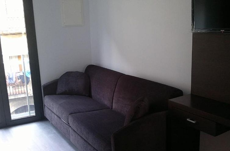 Hotel 9 Sant Antoni