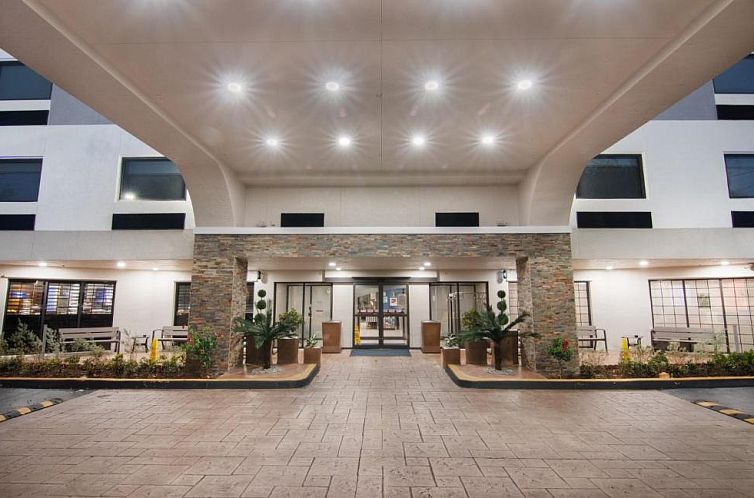 Holiday Inn Express and Suites Fort Lauderdale Airport West,
