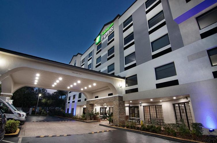 Holiday Inn Express and Suites Fort Lauderdale Airport West,