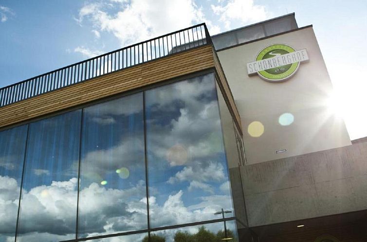 Landhotel Schönberghof & Gästehaus Enzinger