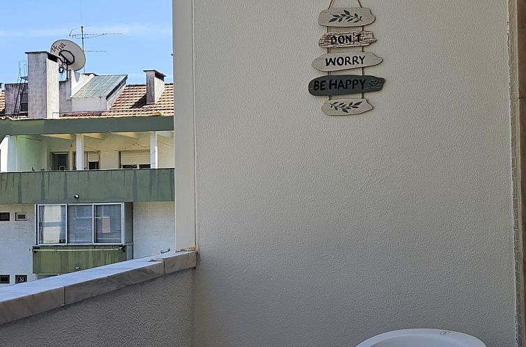 Appartement Wohnung "Benfica Flat" mit Balkon