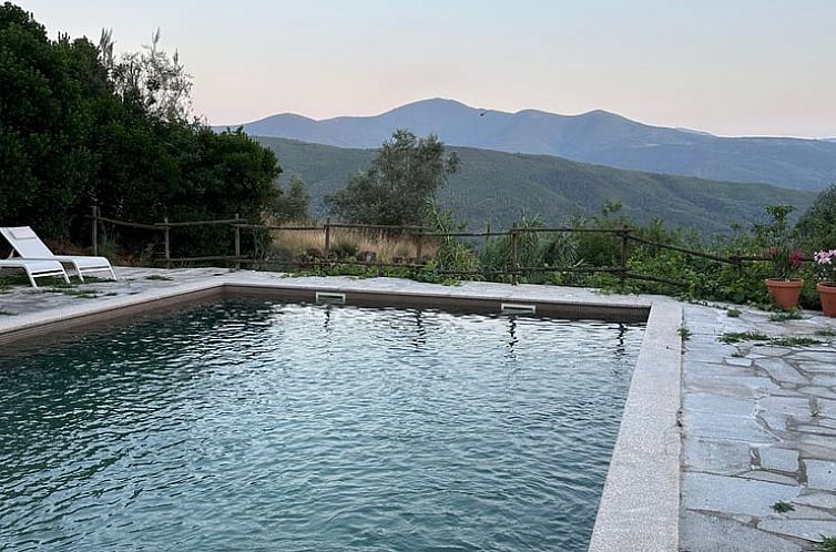 Vakantiehuisje in Oliveira do Hospital