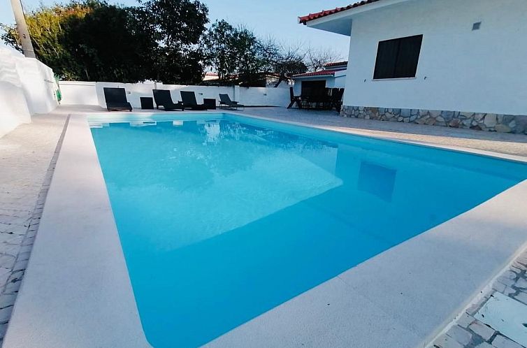 Vakantiehuis Luxuriöse Villa nur wenige Schritte vom Strand