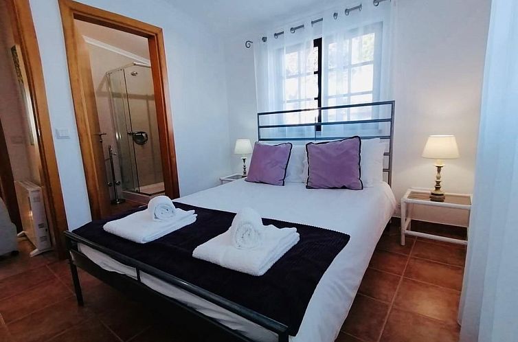 Vakantiehuis Luxuriöse Villa nur wenige Schritte vom Strand