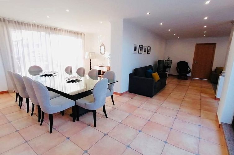 Vakantiehuis Luxuriöse Villa nur wenige Schritte vom Strand