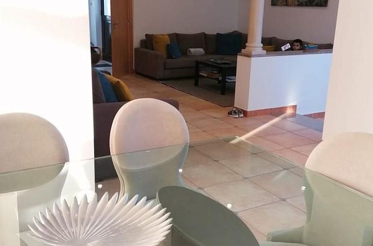 Vakantiehuis Luxuriöse Villa nur wenige Schritte vom Strand