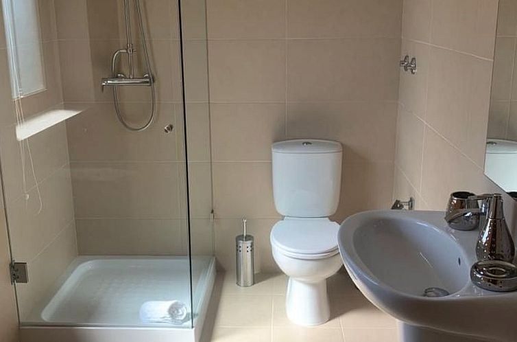 Vakantiehuis Lagoon Pearl Modernes Haus mit privatem Pool 1