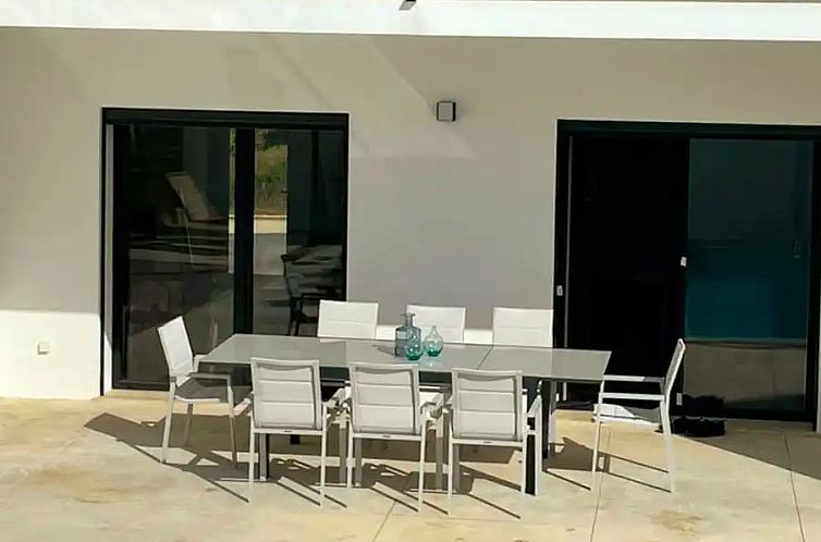Casa Mikali