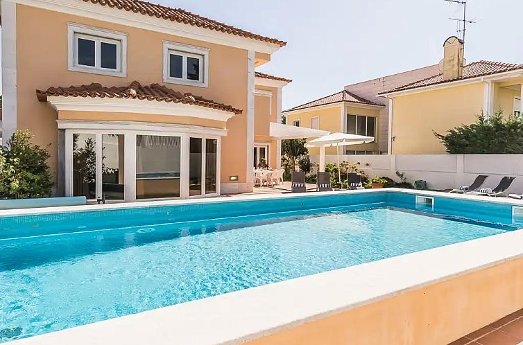 Villa Golfinho