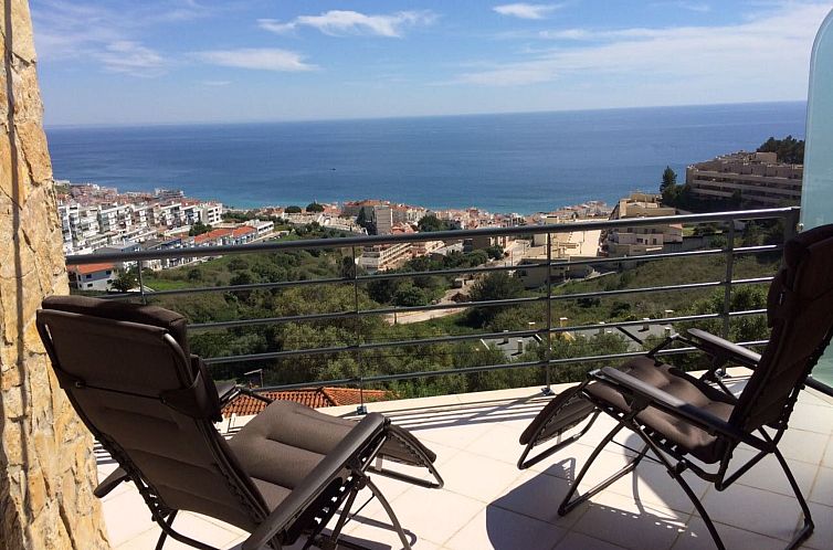 Vakantiehuis in Sesimbra mit Grill, Terrasse und Garten