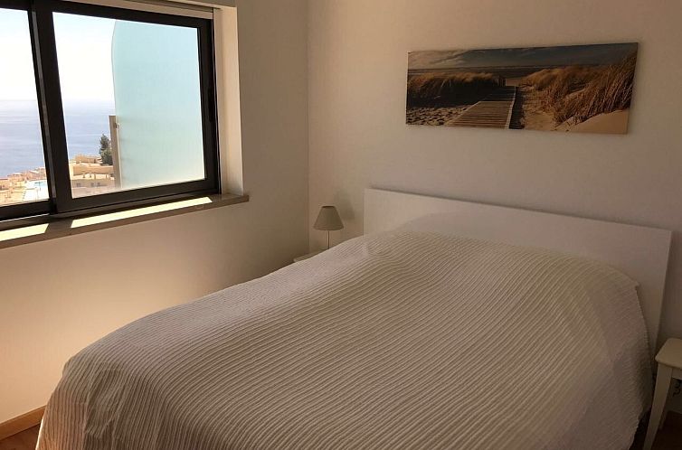 Vakantiehuis in Sesimbra mit Grill, Terrasse und Garten