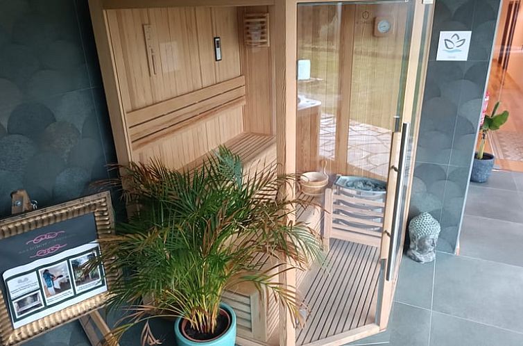 Vakantiehuis in Serpins