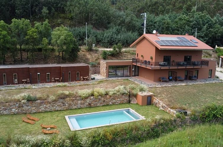 Vakantiehuis in Serpins