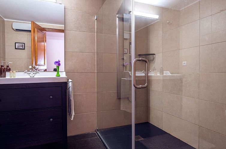 Vakantiehuis Ferienvilla "Blue Lake House" mit Sauna