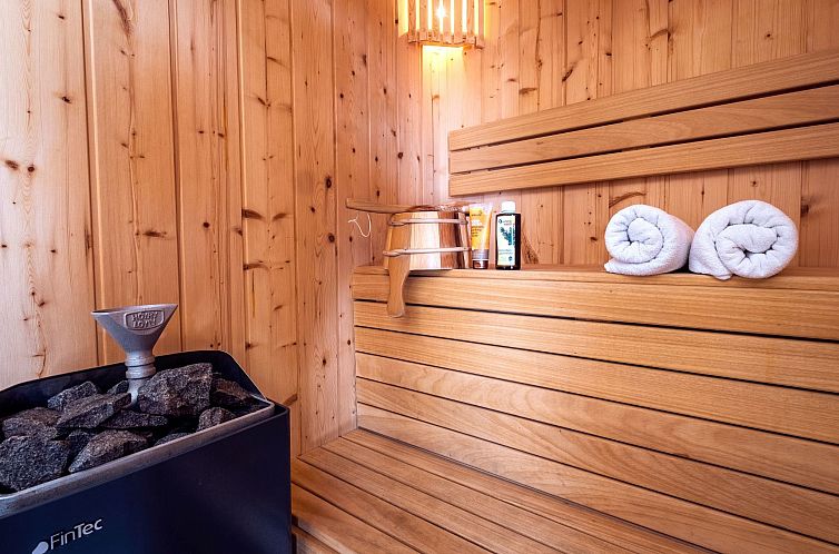 Vakantiehuis Ferienvilla "Blue Lake House" mit Sauna