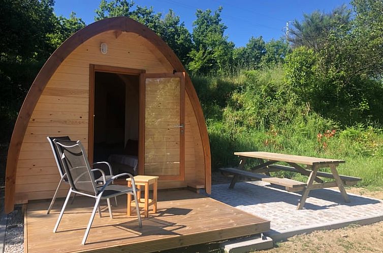 Geniet van de natuur vanaf de veranda van het Huisje in Gouveia, een idyllisch vakantiehuis in het prachtige Vale do Tejo, Portugal.