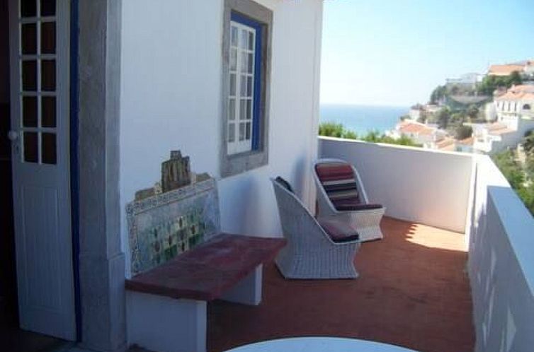 Appartement Schöne Wohnung in Azenhas Mar mit privatem Balk