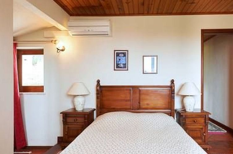 Vakantiehuis Haus in Colares mit privatem Pool