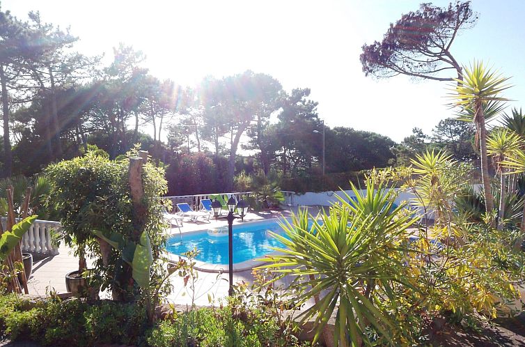 Vakantiehuis Schönes Ferienhaus in Colares mit Privatem Poo