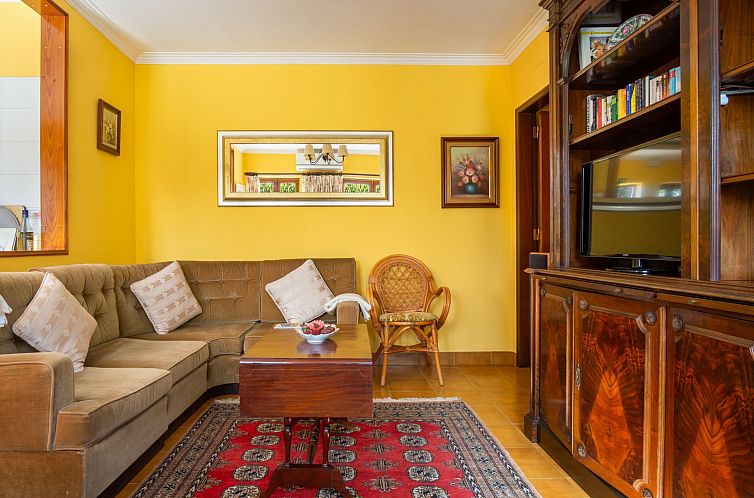 Vakantiehuis Schönes Ferienhaus in Colares mit Privatem Poo