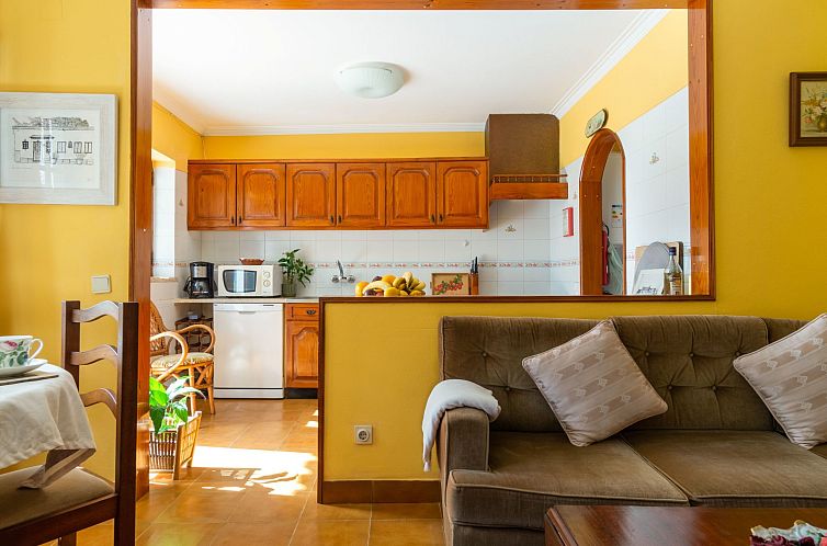 Vakantiehuis Schönes Ferienhaus in Colares mit Privatem Poo