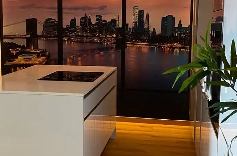 Modern appartement rivier uitzicht
