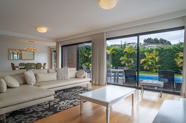 Vakantiehuis Ferienvilla "Gold Villa" mit eigenem Pool